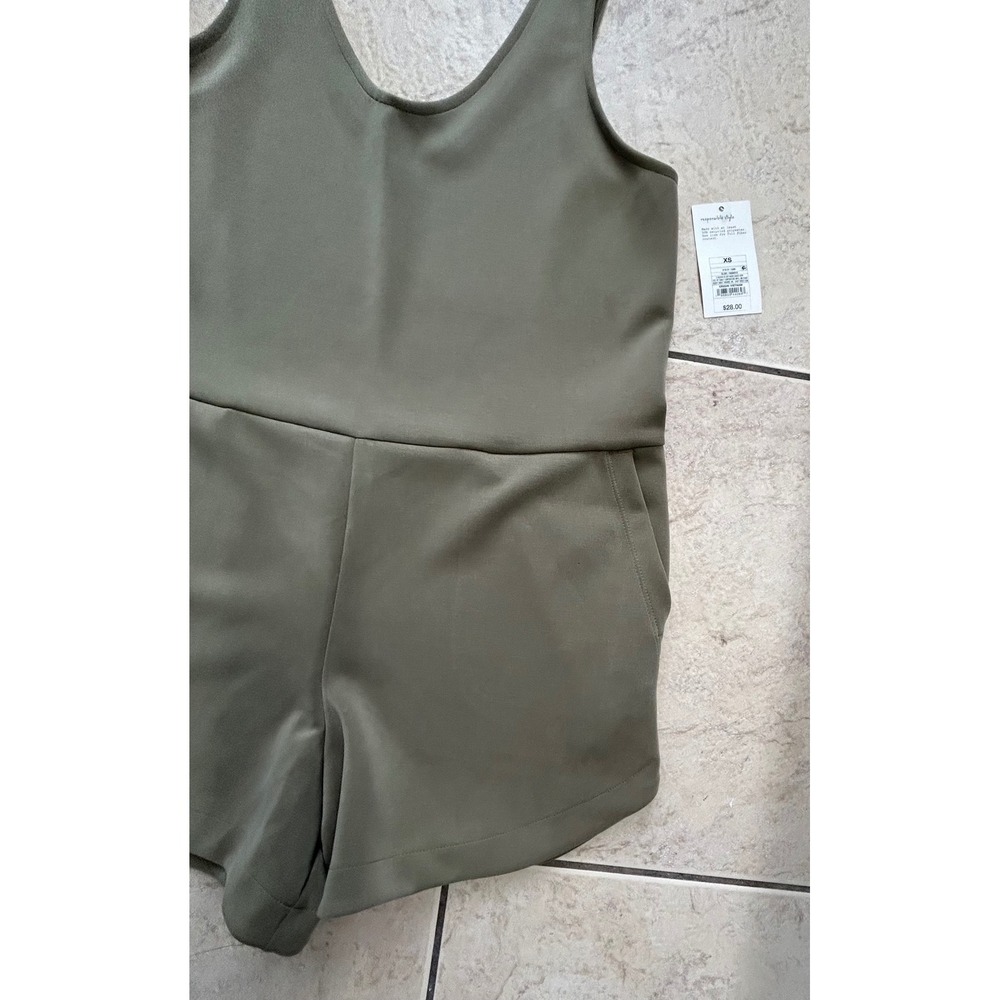 All in Motion Womens XS Olive Green Sleeveless V-Neck Romper NWT - Picture 6 of 10